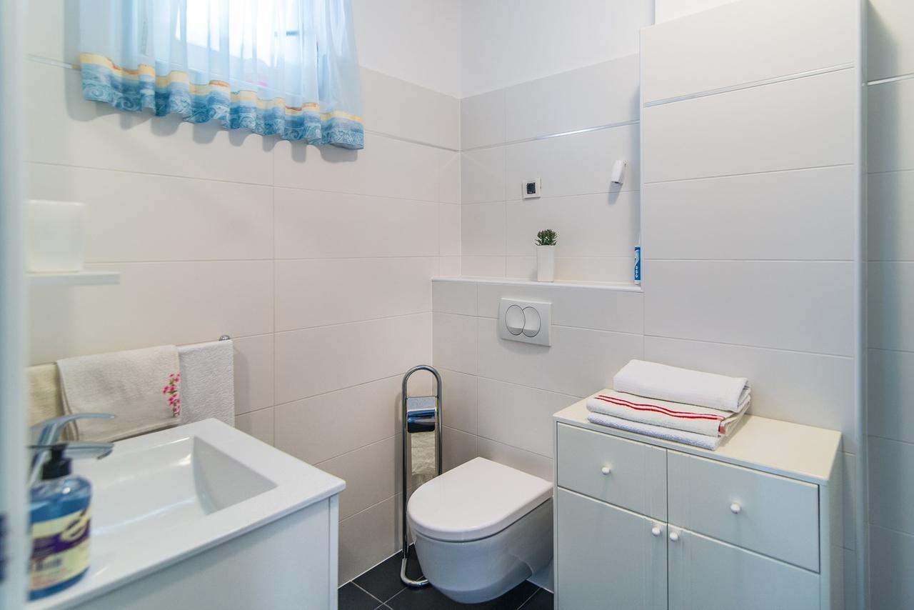 Apartment Vesna Kandlerova Porec Exterior photo